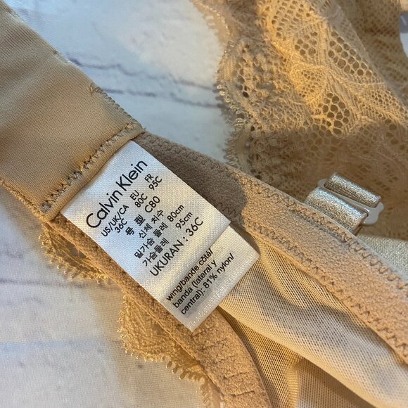 **Calvin Klein** Seductive Comfort Lace Push-Up Demi Bra 36C NWOT - Picture 3 of 5
